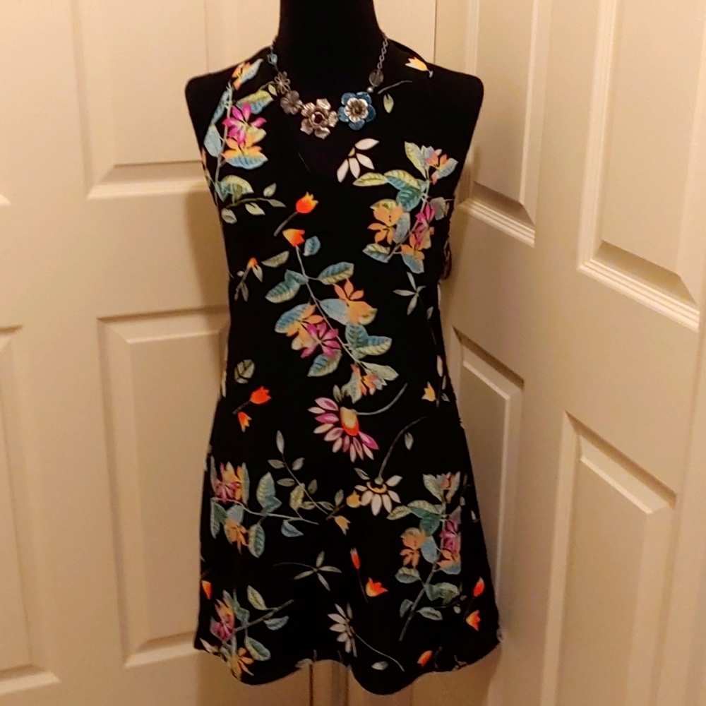Summer Dress! - Picture 1 of 6